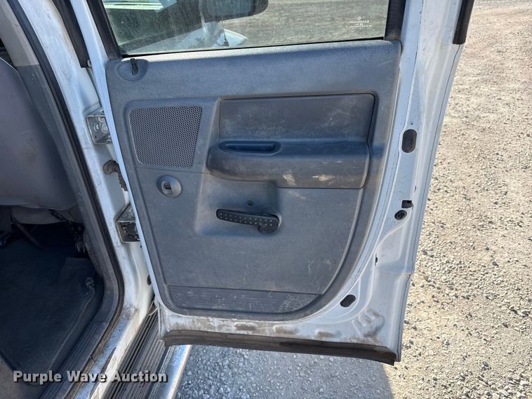 image for item EP2902 2009 Dodge Ram 2500 Ext. Cab pickup truck