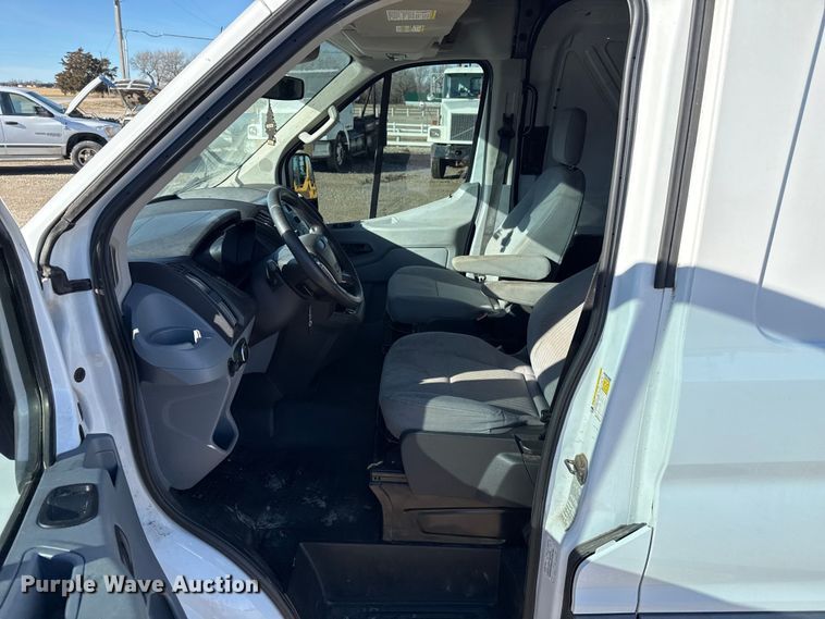 image for item EP2904 2017 Ford Transit van