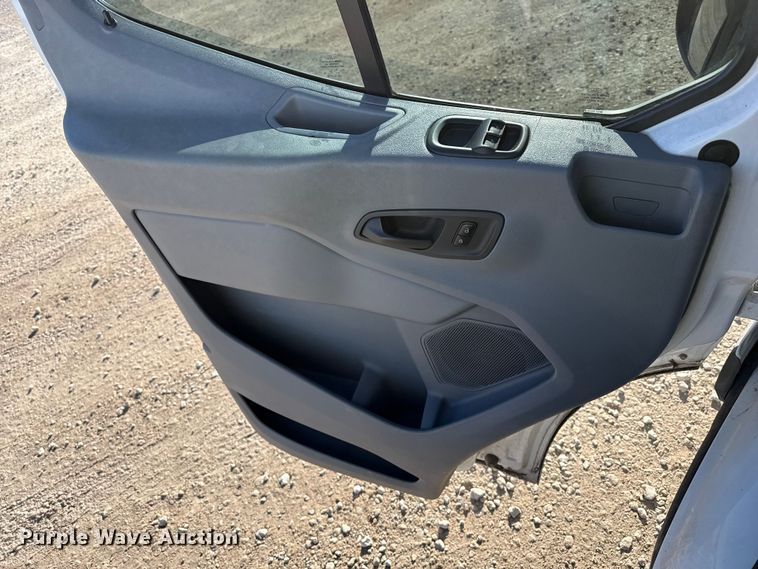 image for item EP2904 2017 Ford Transit van