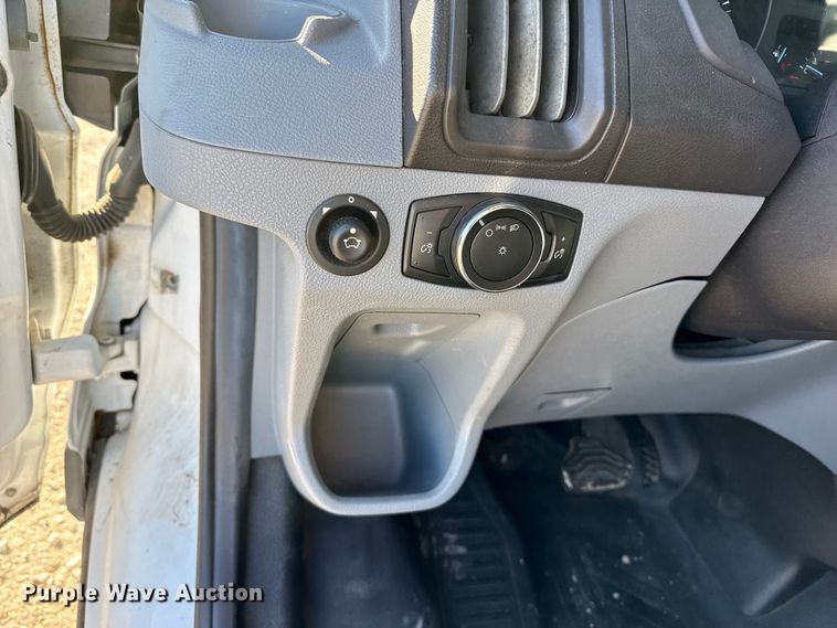 image for item EP2904 2017 Ford Transit van