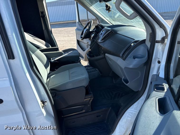 image for item EP2904 2017 Ford Transit van