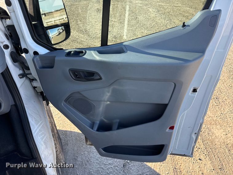 image for item EP2904 2017 Ford Transit van