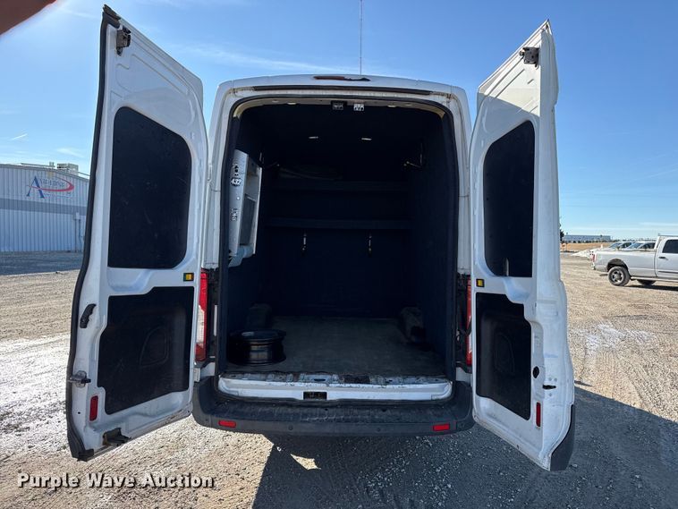 image for item EP2904 2017 Ford Transit van