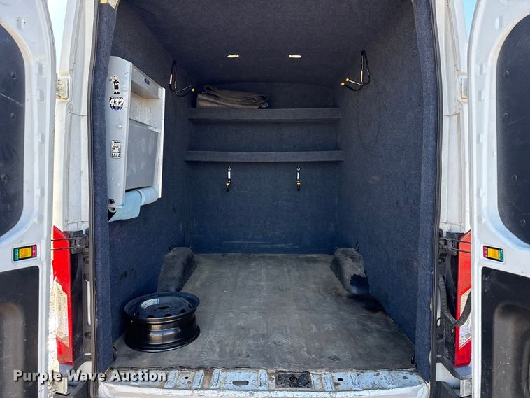 image for item EP2904 2017 Ford Transit van