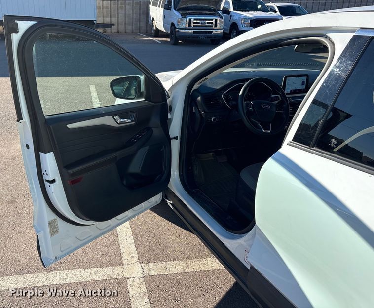 image for item ER7508 2021 Ford Escape SUV