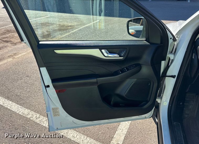 image for item ER7508 2021 Ford Escape SUV