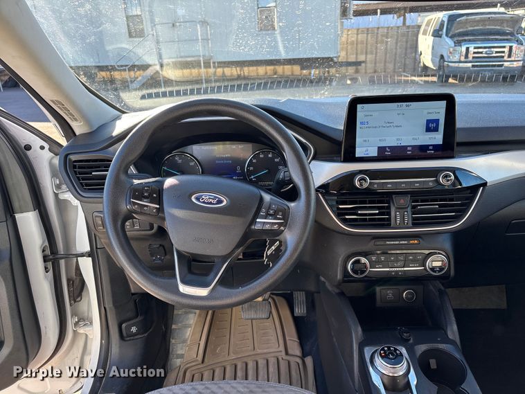 image for item ER7508 2021 Ford Escape SUV