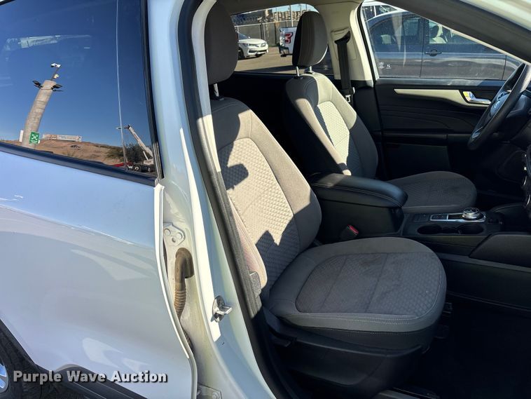 image for item ER7508 2021 Ford Escape SUV