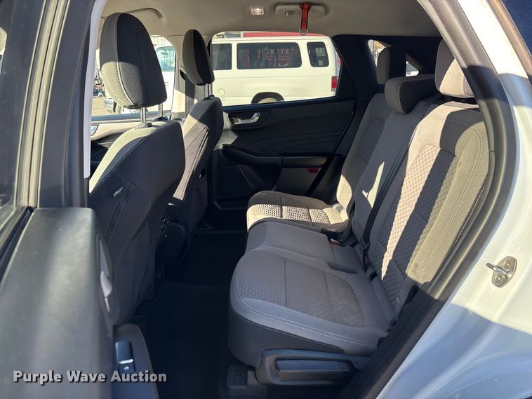 image for item ER7508 2021 Ford Escape SUV