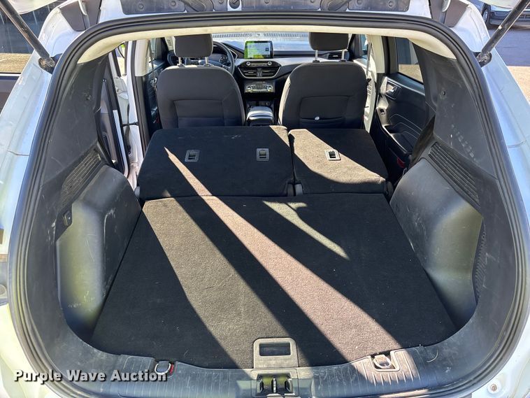 image for item ER7508 2021 Ford Escape SUV