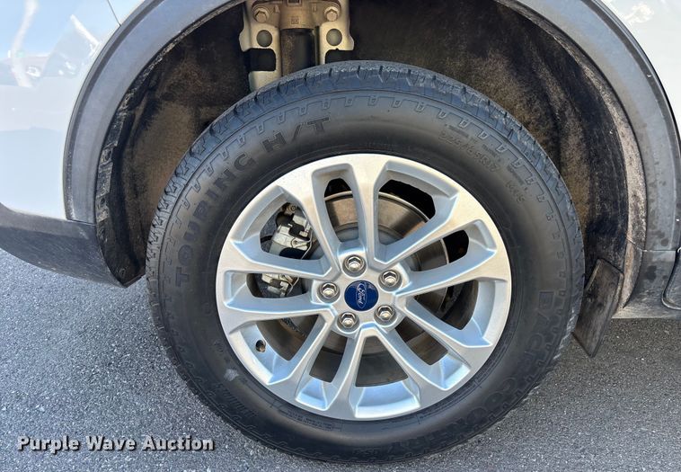 image for item ER7508 2021 Ford Escape SUV