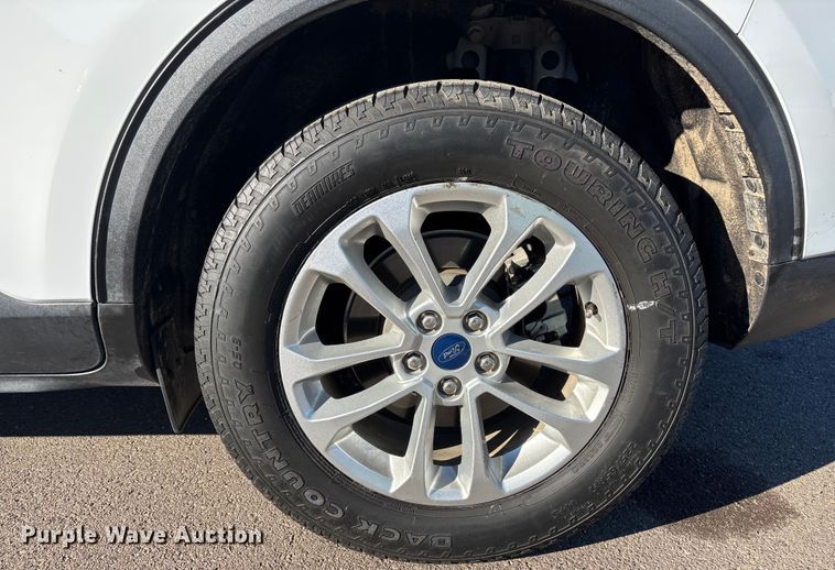 image for item ER7508 2021 Ford Escape SUV