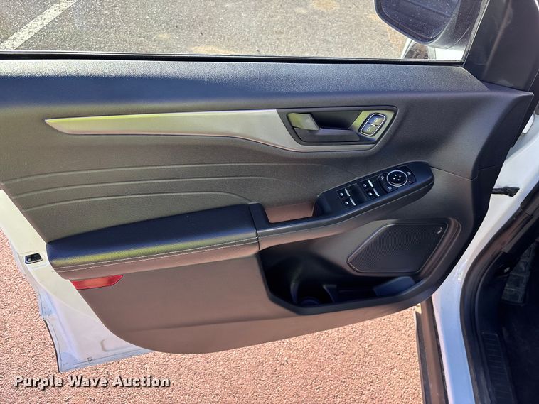 image for item ER7511 2023 Ford Escape SUV