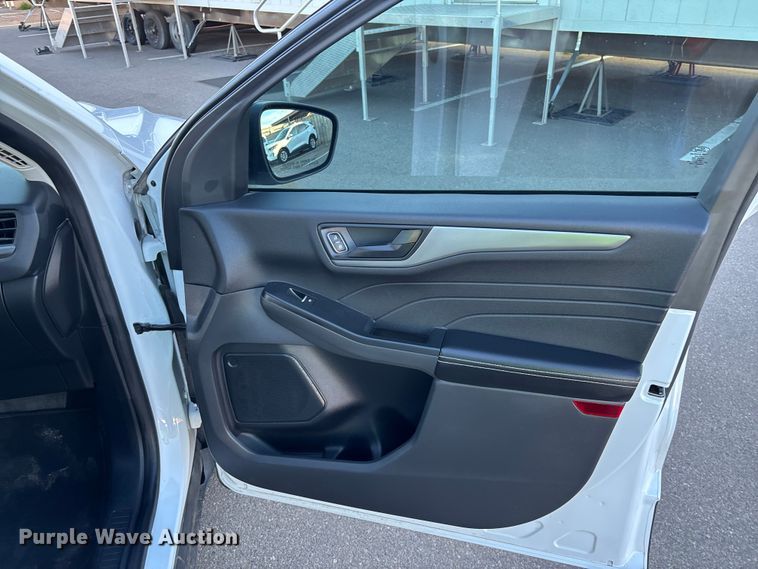 image for item ER7511 2023 Ford Escape SUV