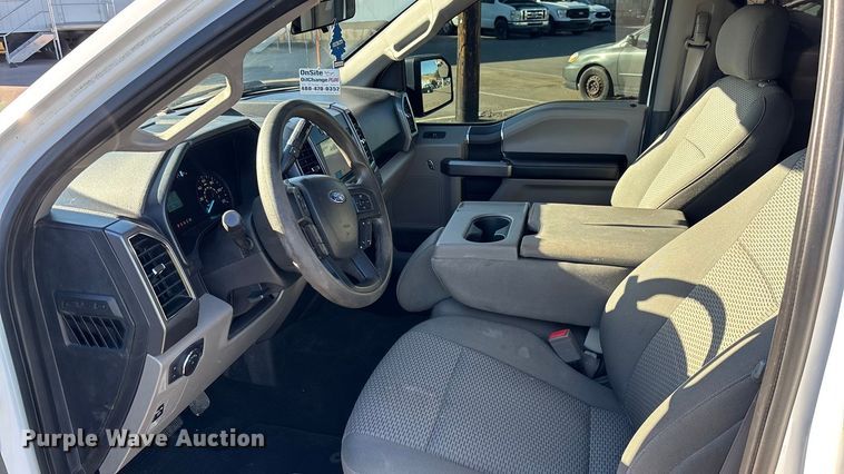 image for item ER7512 2019 Ford F150 XLT Crew Cab pickup truck