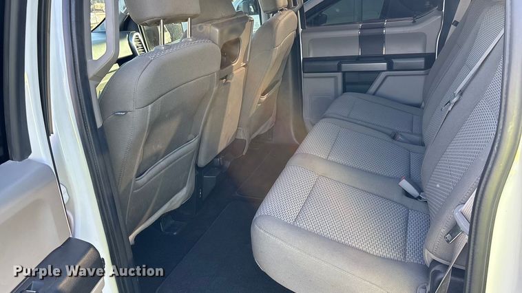 image for item ER7512 2019 Ford F150 XLT Crew Cab pickup truck