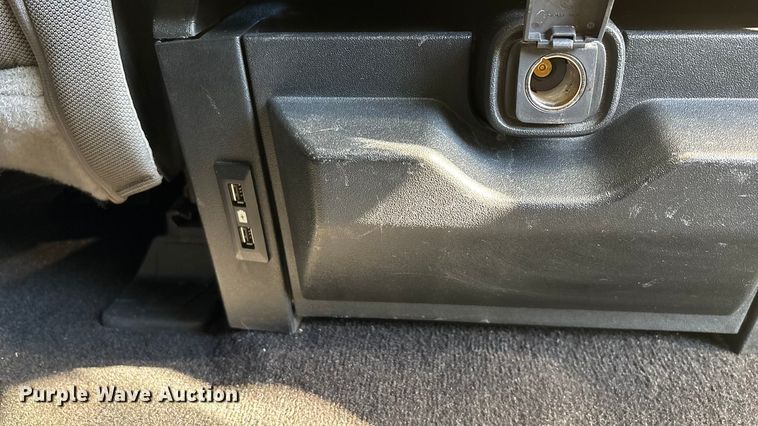 image for item ER7512 2019 Ford F150 XLT Crew Cab pickup truck