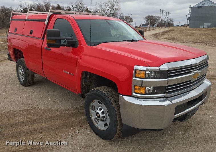 image for item ES2831 2018 Chevrolet Silverado 2500HD pickup truck