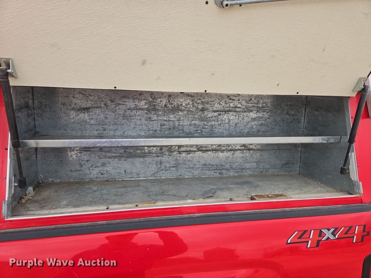 image for item ES2831 2018 Chevrolet Silverado 2500HD pickup truck