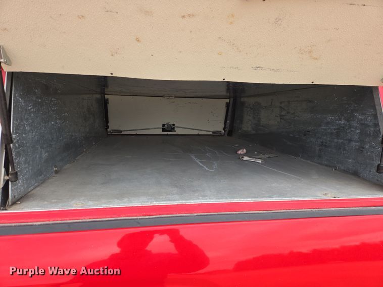 image for item ES2831 2018 Chevrolet Silverado 2500HD pickup truck