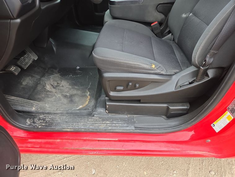 image for item ES2831 2018 Chevrolet Silverado 2500HD pickup truck