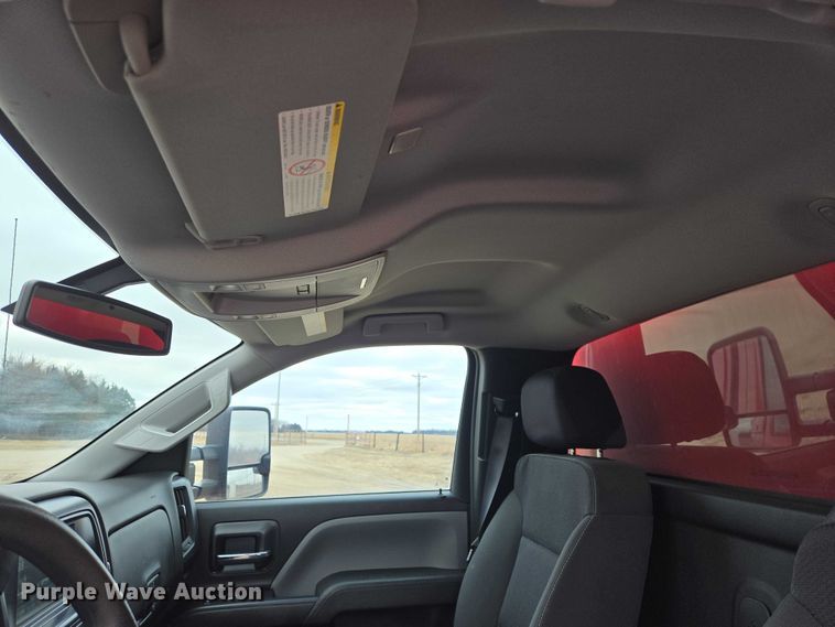 image for item ES2831 2018 Chevrolet Silverado 2500HD pickup truck