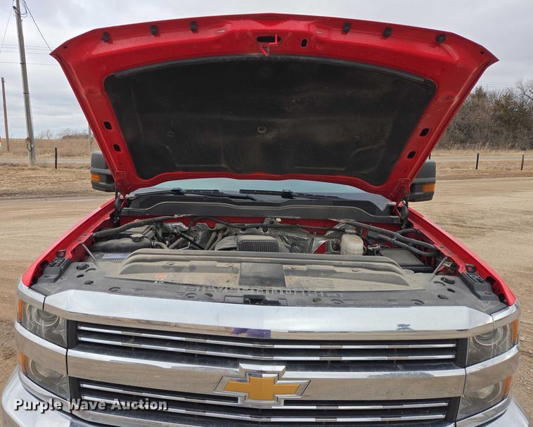 image for item ES2831 2018 Chevrolet Silverado 2500HD pickup truck