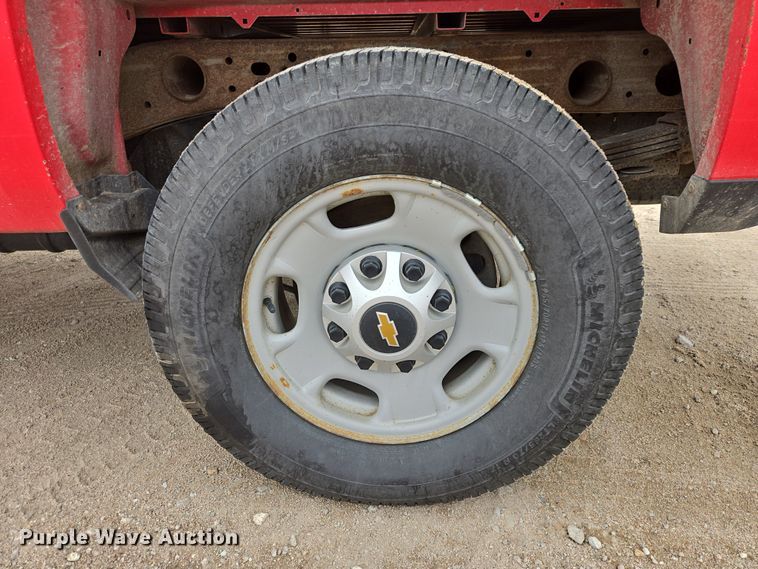 image for item ES2831 2018 Chevrolet Silverado 2500HD pickup truck