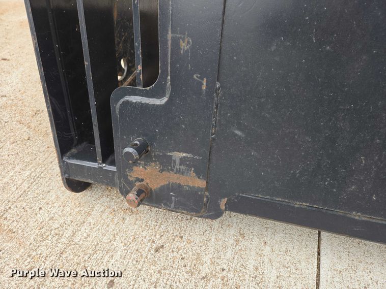 image for item ES2836 Jenkins compact utility loader rock bucket