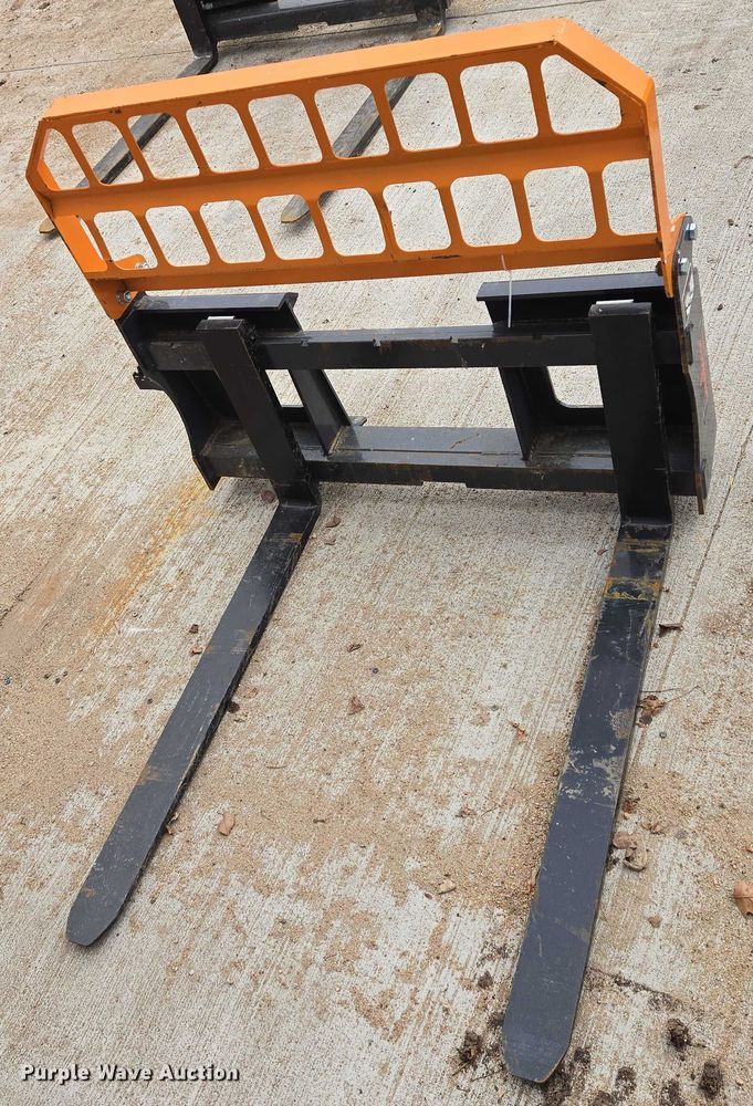 image for item ES2838 2025 LandHonor PF-11-3500G skid steer forks