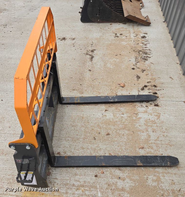 image for item ES2838 2025 LandHonor PF-11-3500G skid steer forks