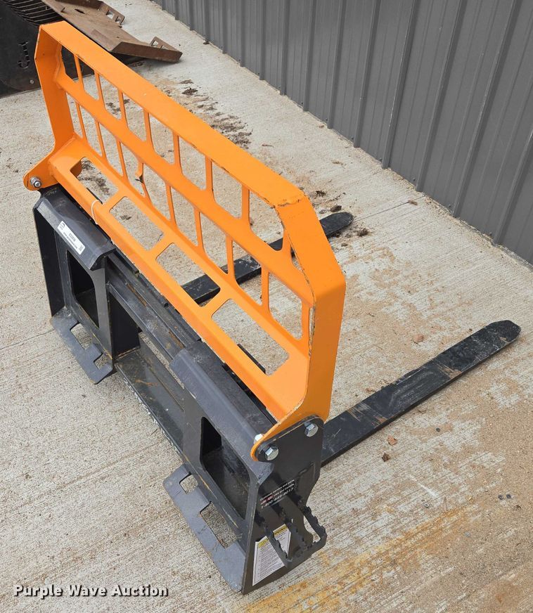 image for item ES2838 2025 LandHonor PF-11-3500G skid steer forks