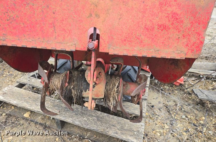 image for item ES2843 Lawn equipment