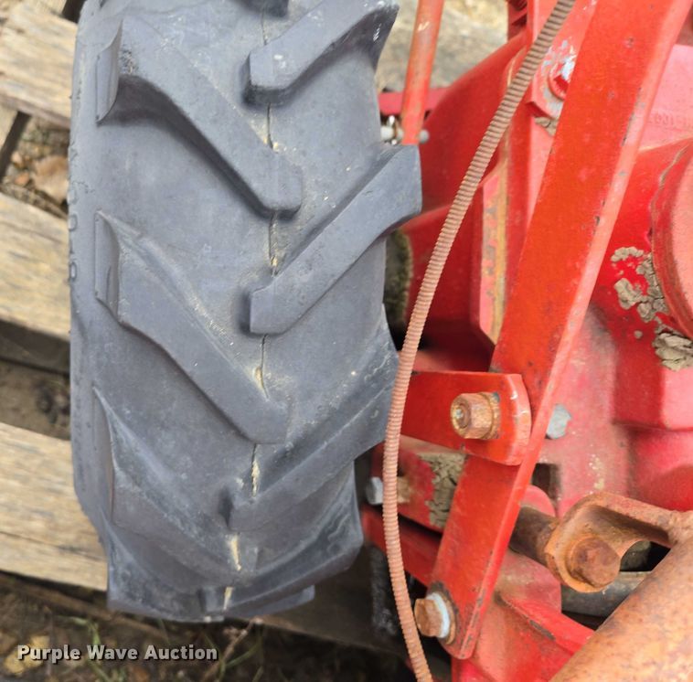 image for item ES2843 Lawn equipment