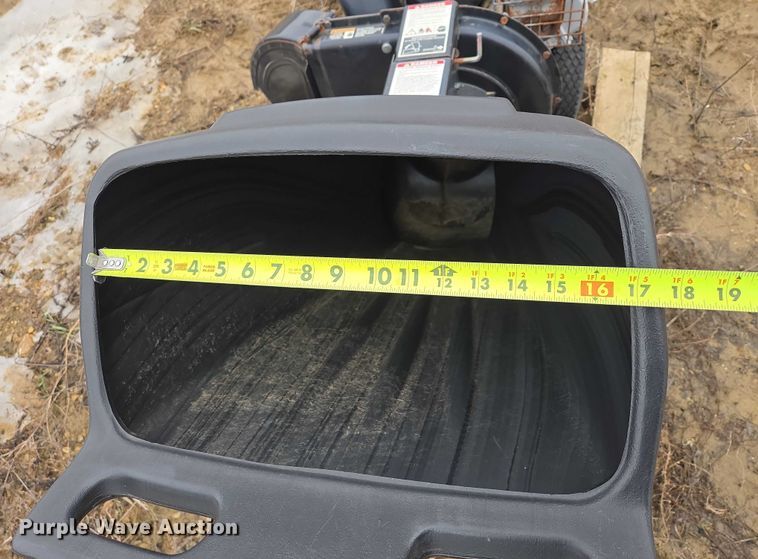 image for item ES2843 Lawn equipment