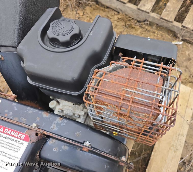 image for item ES2843 Lawn equipment