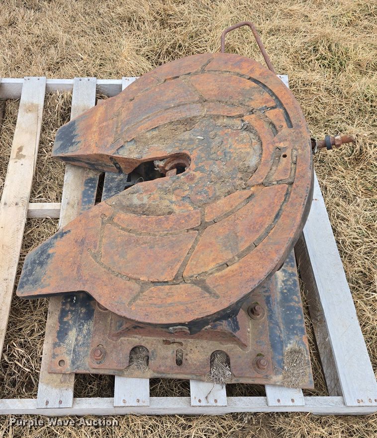 image for item ES2860 Holland fifth wheel plate