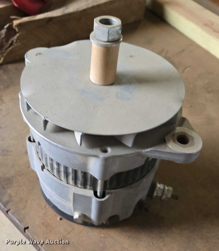 image for item ES2867 (3) Caterpillar alternators