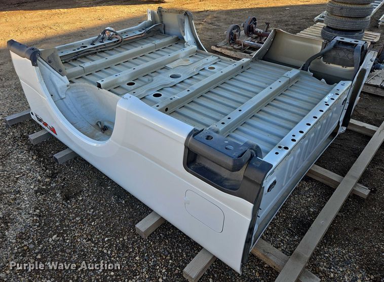 image for item ES2870 Ford pickup truck bed