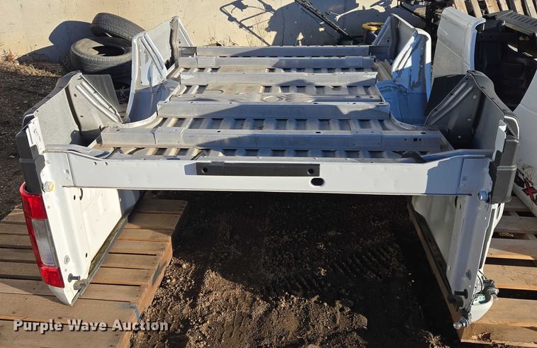 image for item ES2872 Ford pickup truck bed