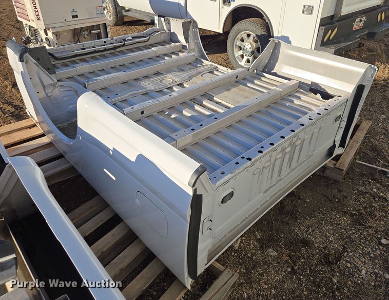 image for item ES2872 Ford pickup truck bed