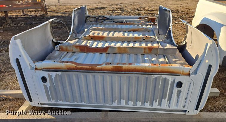 image for item ES2875 Ford pickup box