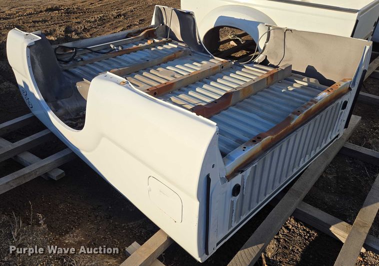 image for item ES2875 Ford pickup box