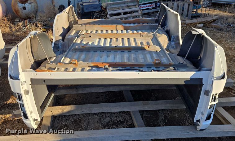 image for item ES2875 Ford pickup box