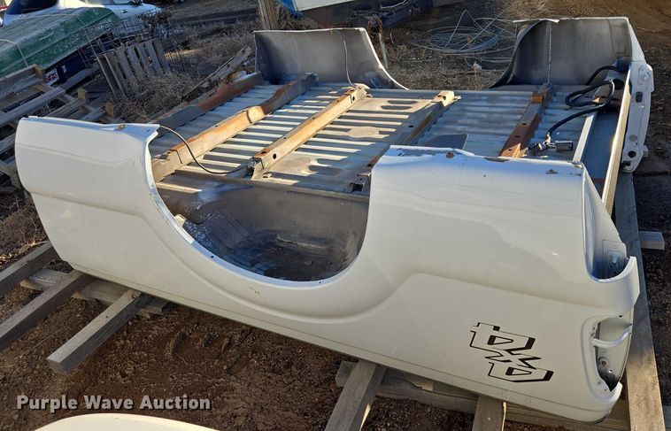 image for item ES2875 Ford pickup box