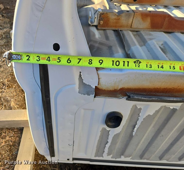 image for item ES2875 Ford pickup box