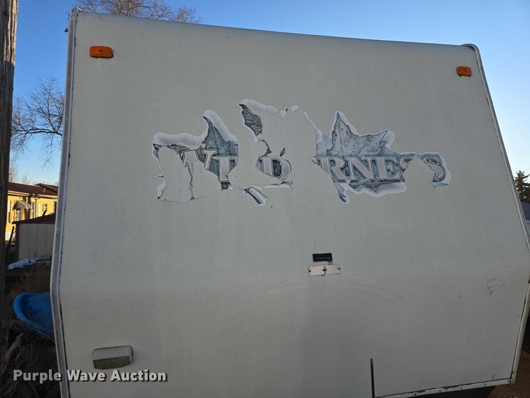 image for item ES2876 2000 Fleetwood Wilderness camper