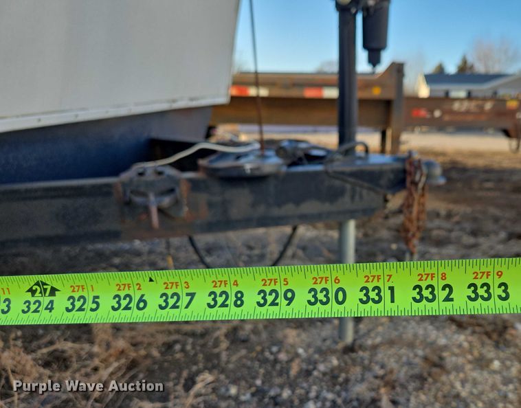 image for item ES2876 2000 Fleetwood Wilderness camper