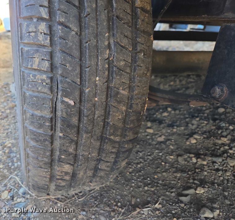 image for item ES2876 2000 Fleetwood Wilderness camper