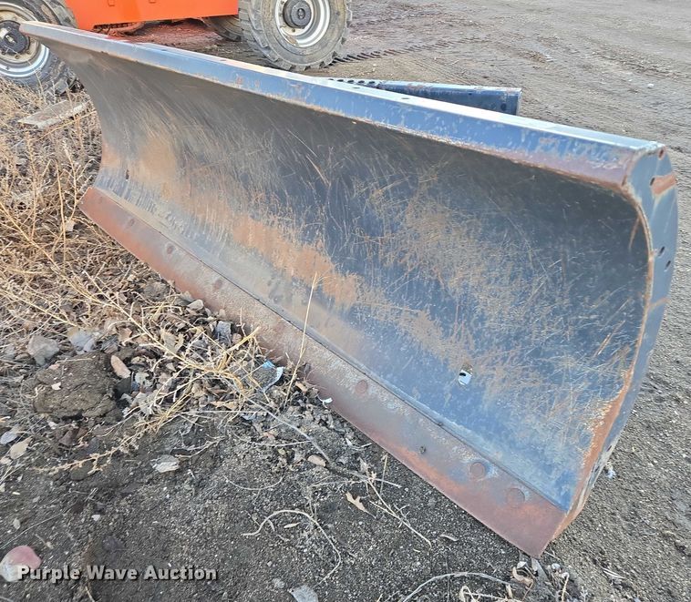 image for item ES2877 Bobcat 84 Snowblade skid steer snow plow